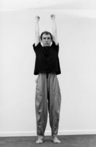 chakrasana-debout-03