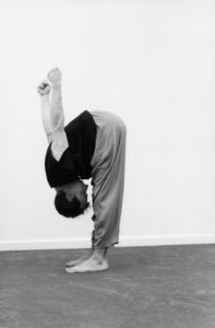 chakrasana-debout-08